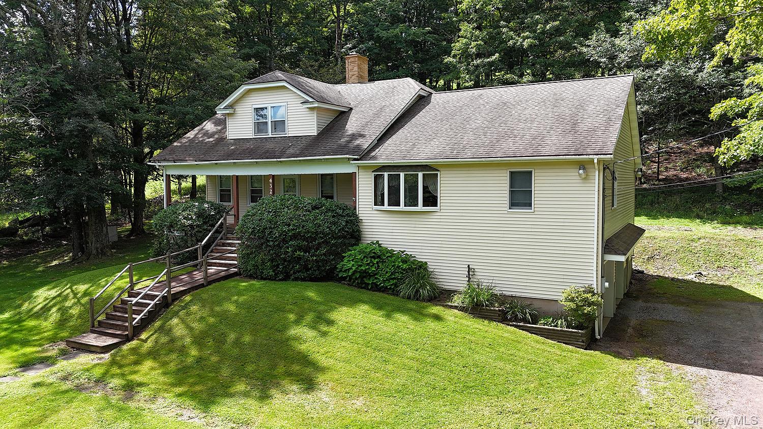 432 County Road 95 – For Sale photo 2