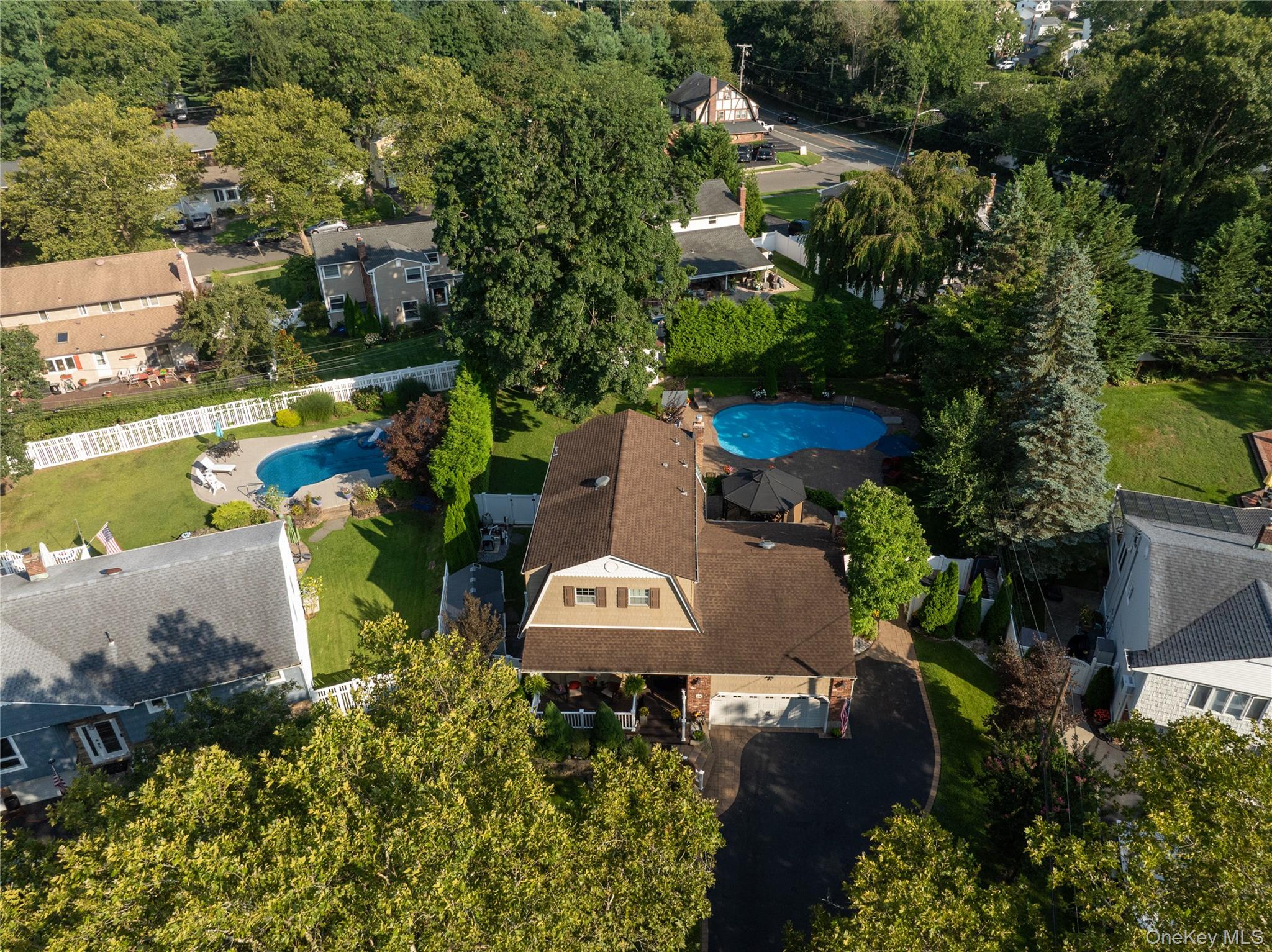 29 Boxwood Drive – For Sale photo 37