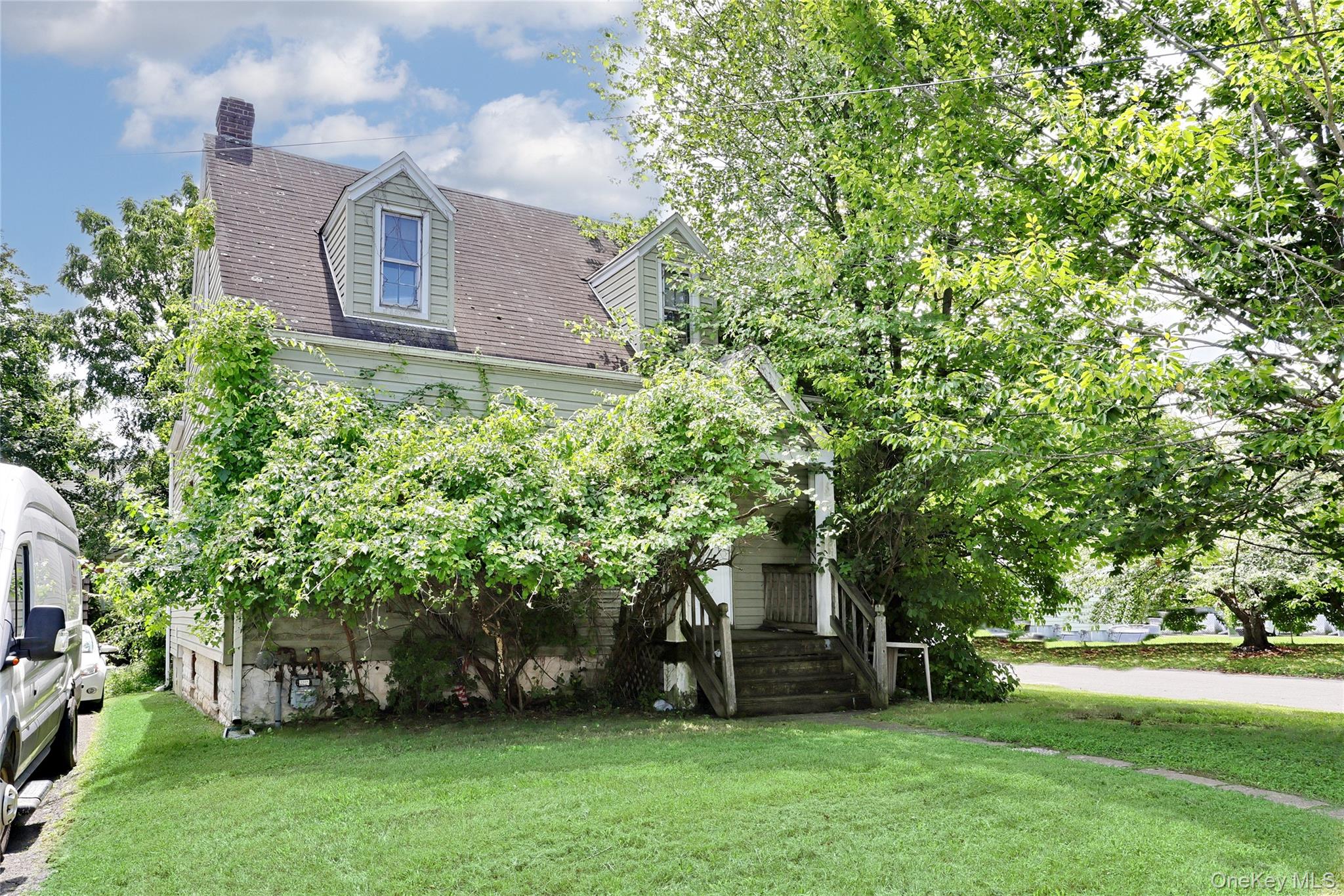 3 Ridge Street – For Sale photo 2