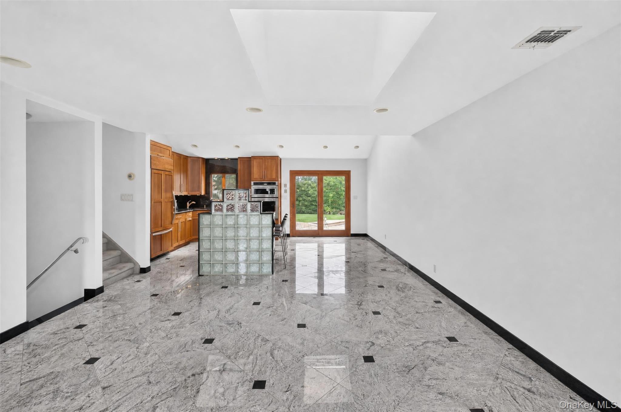 68 Briarwood Lane – For Sale photo 5