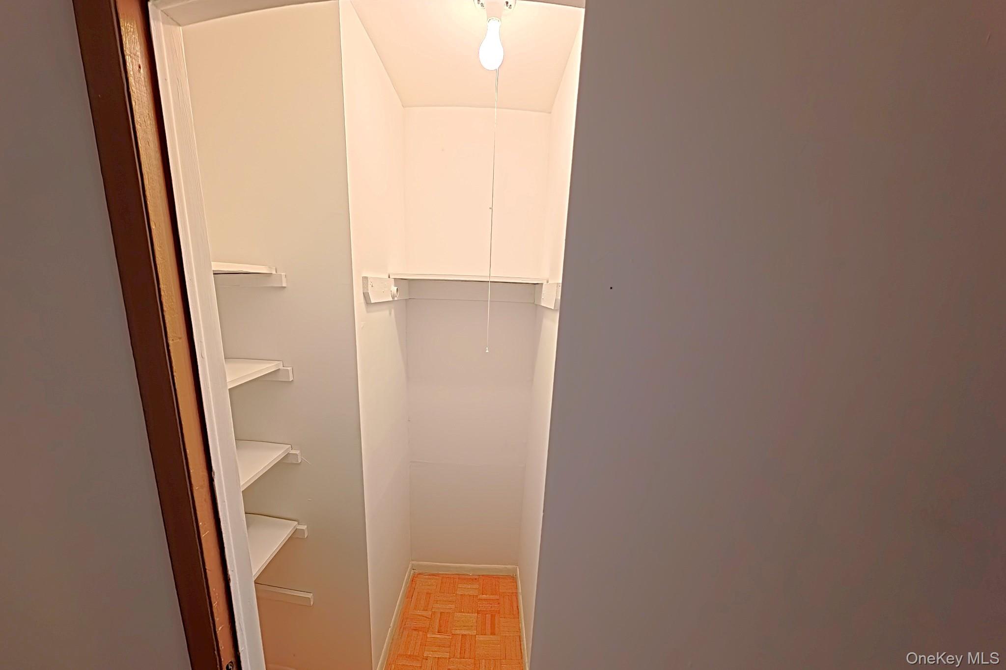 9 E Lawrence Park Drive, Unit 1 photo 15
