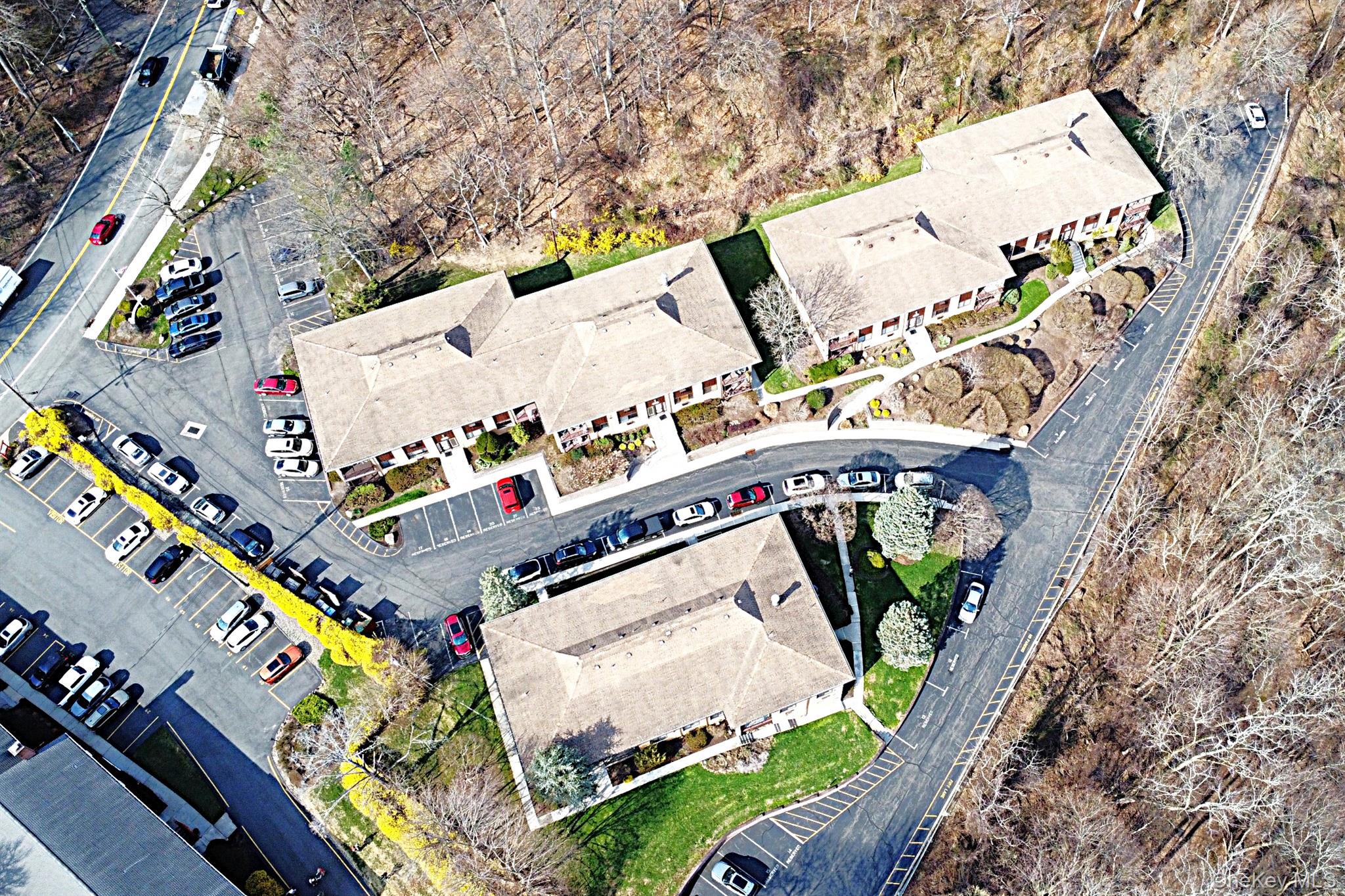 9 E Lawrence Park Drive, Unit 1 photo 31