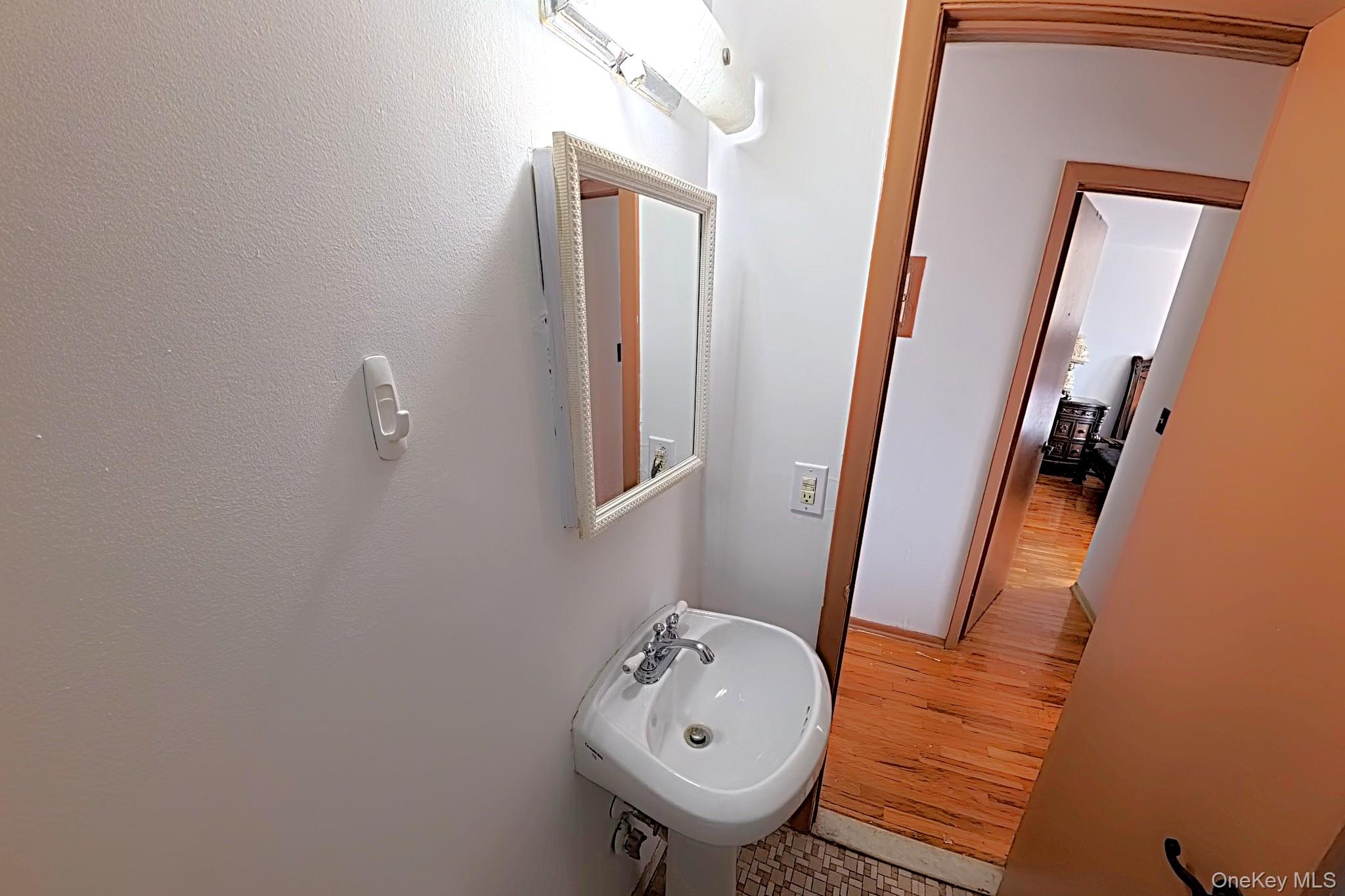 9 E Lawrence Park Drive, Unit 1 photo 20