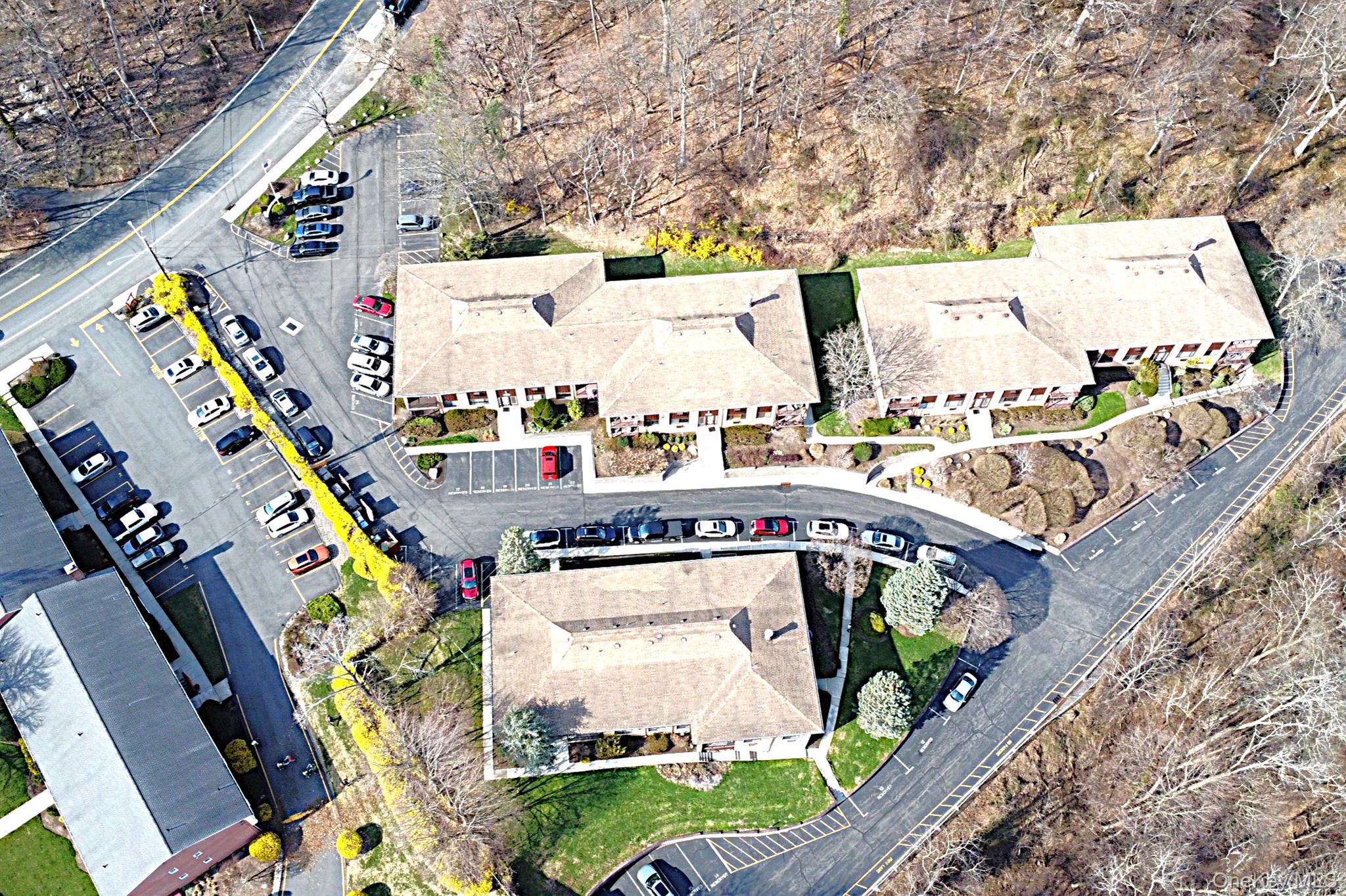 9 E Lawrence Park Drive, Unit 1 photo 32
