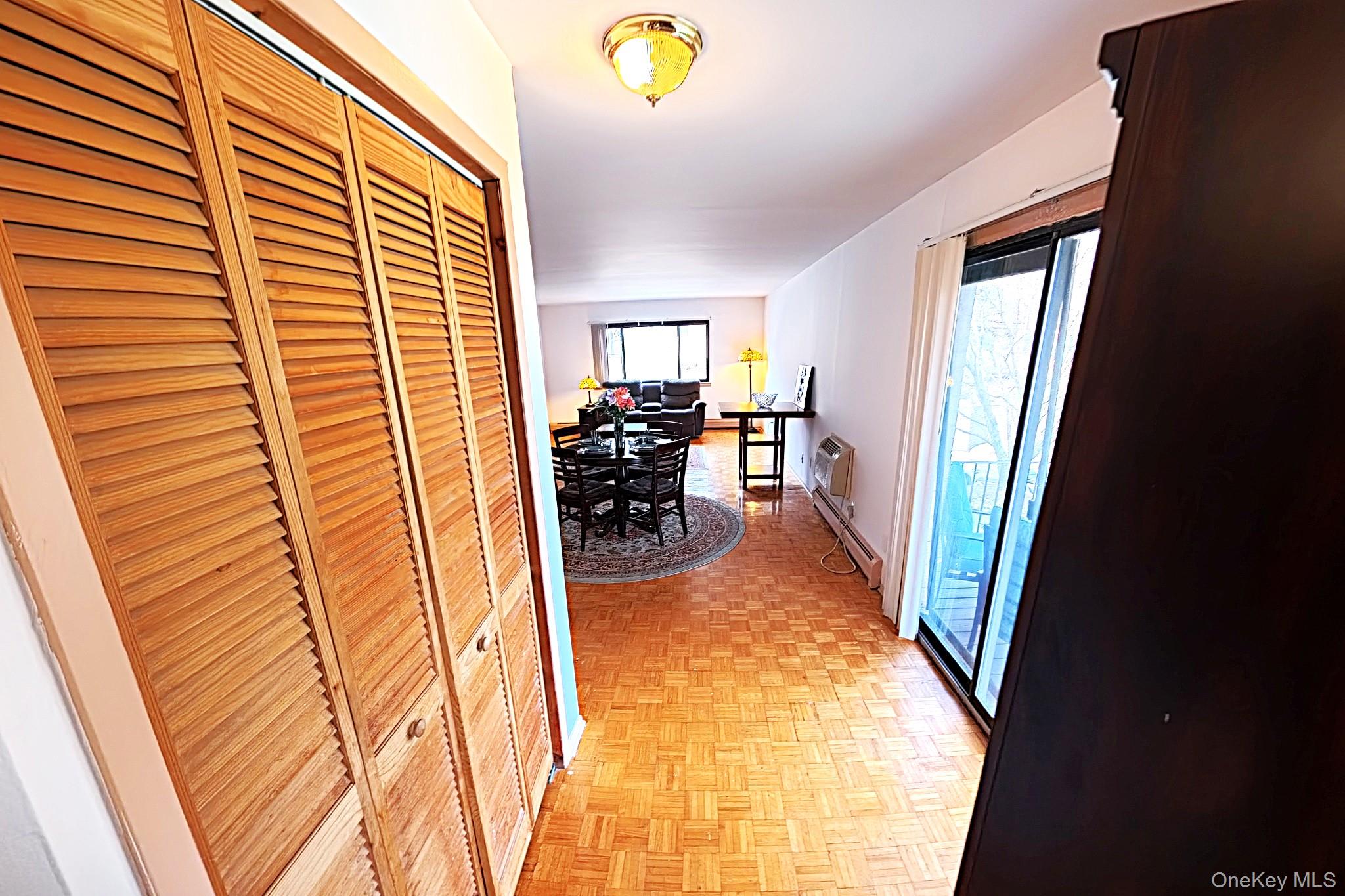 9 E Lawrence Park Drive, Unit 1 photo 6