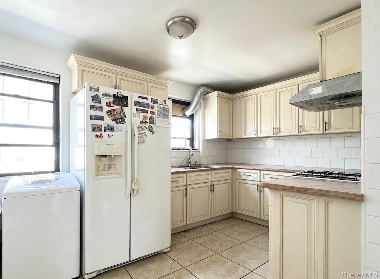 136-33 68th Drive, Unit A photo 18
