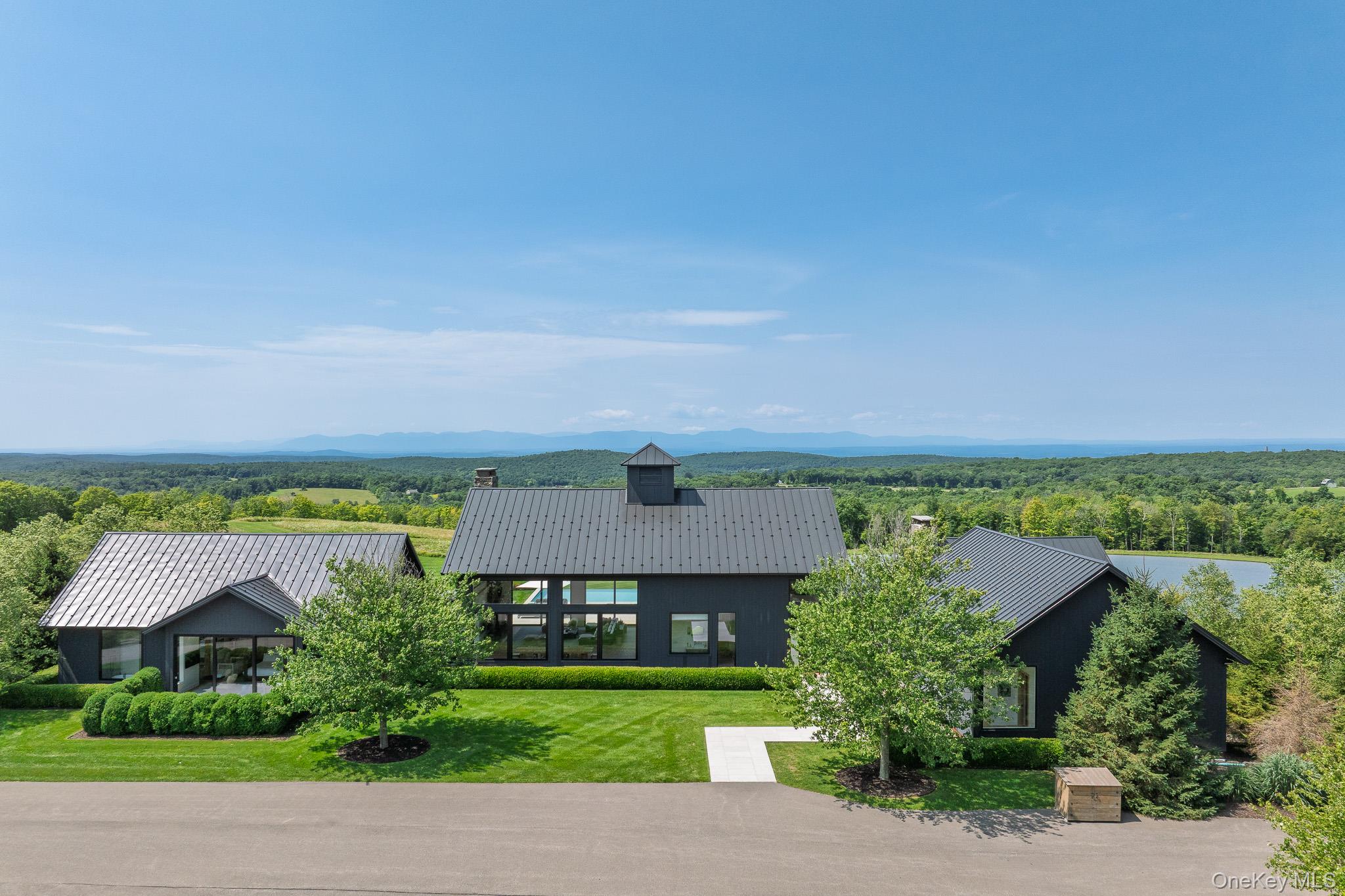 21 Schoolhouse Road – For Sale