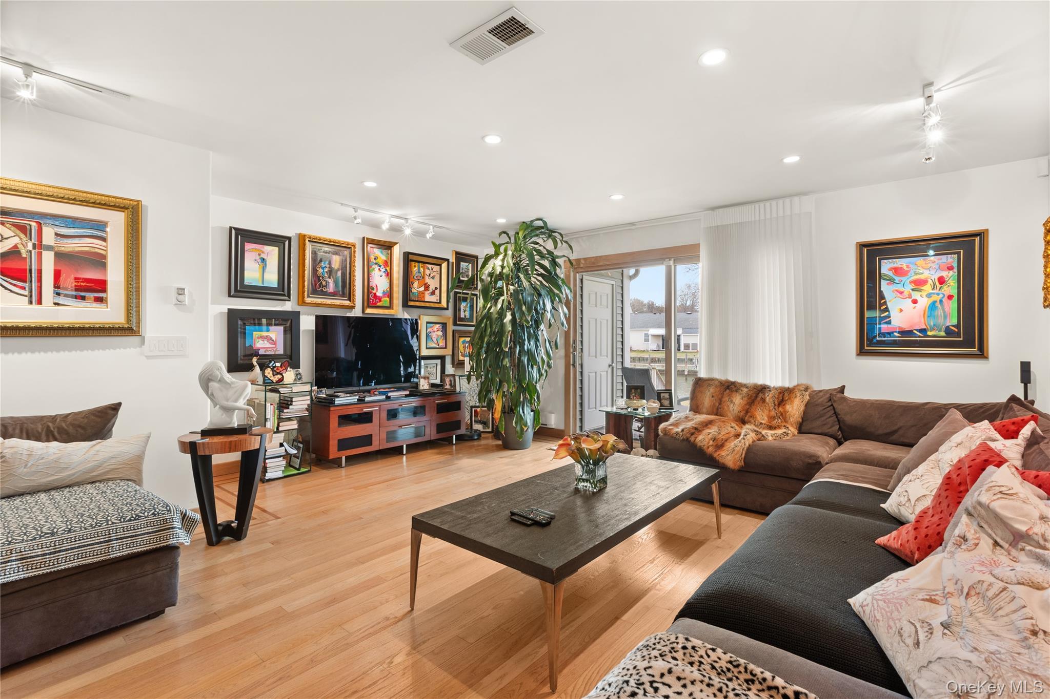 158 Harbor S – For Sale photo 8