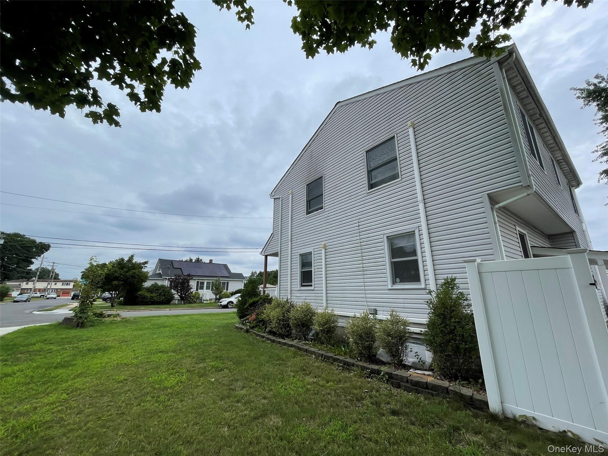574 Rudwick Place – For Sale photo 22