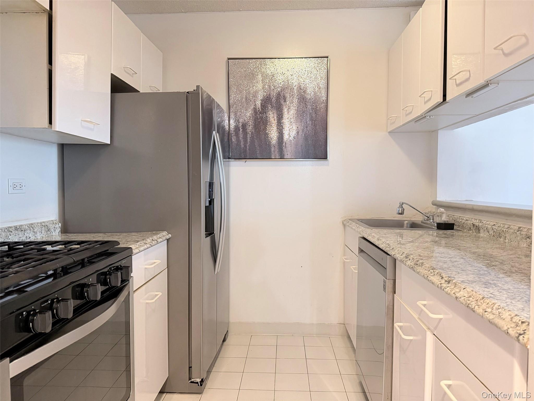 2 S End Avenue, Unit 3W