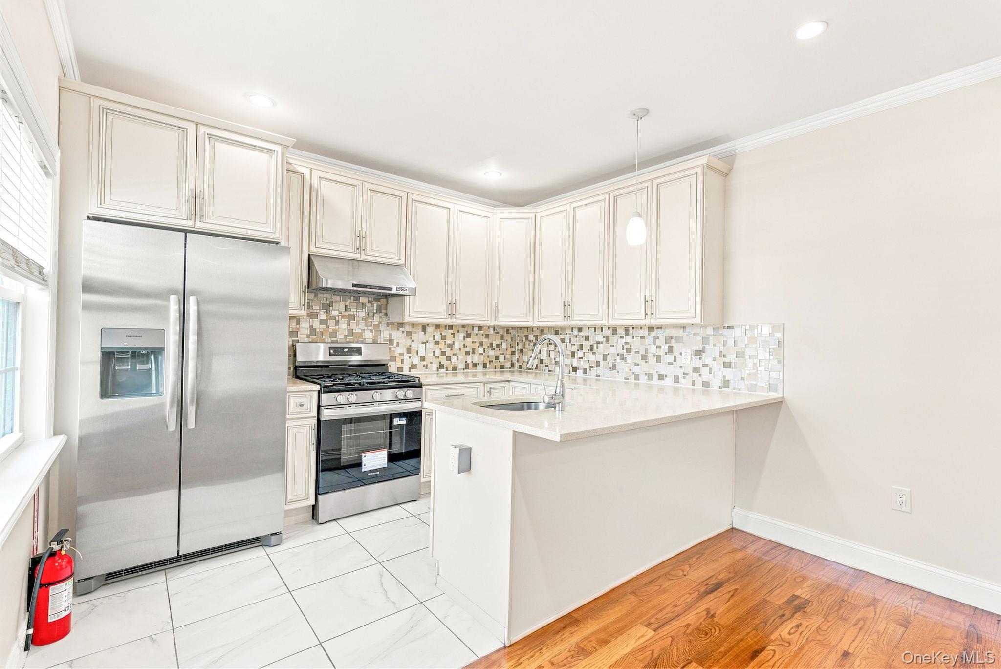 9511 92nd Street – For Sale photo 15