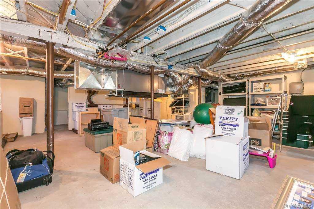16 Union Avenue – For Rent photo 15