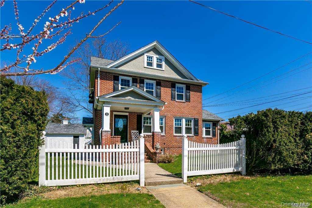 16 Union Avenue – For Rent photo 2