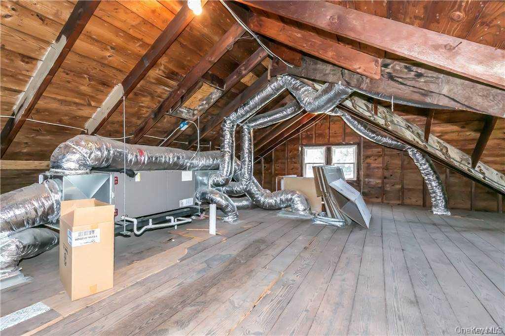 16 Union Avenue – For Rent photo 14