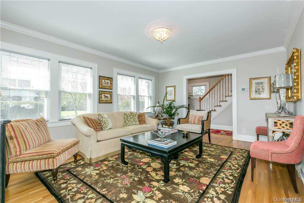 16 Union Avenue – For Rent photo 3