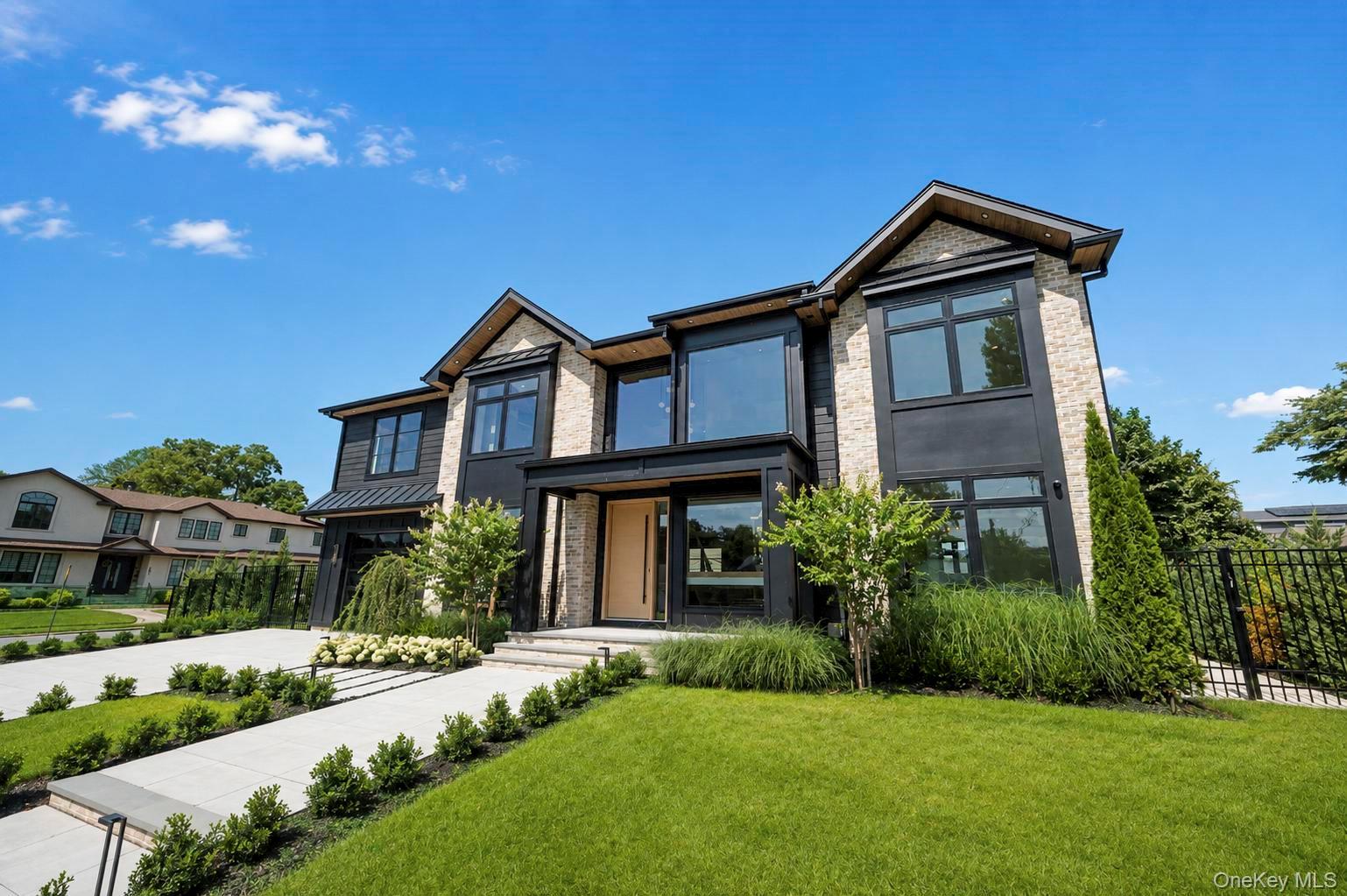 2017 Ladenburg Drive – For Sale photo 5