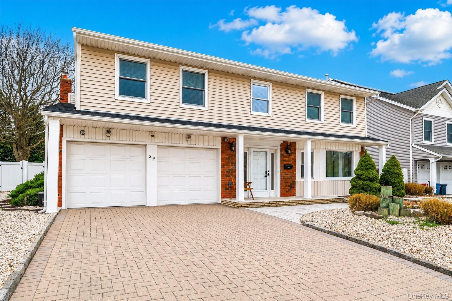 29 Donna Lane – For Sale photo 2