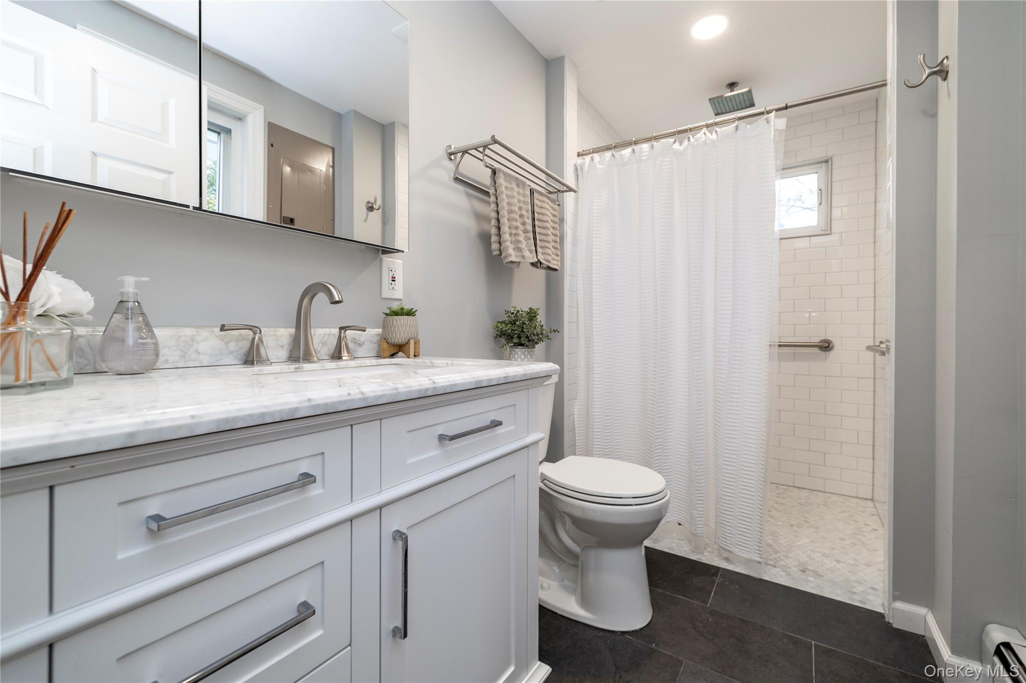 29 Donna Lane – For Sale photo 13