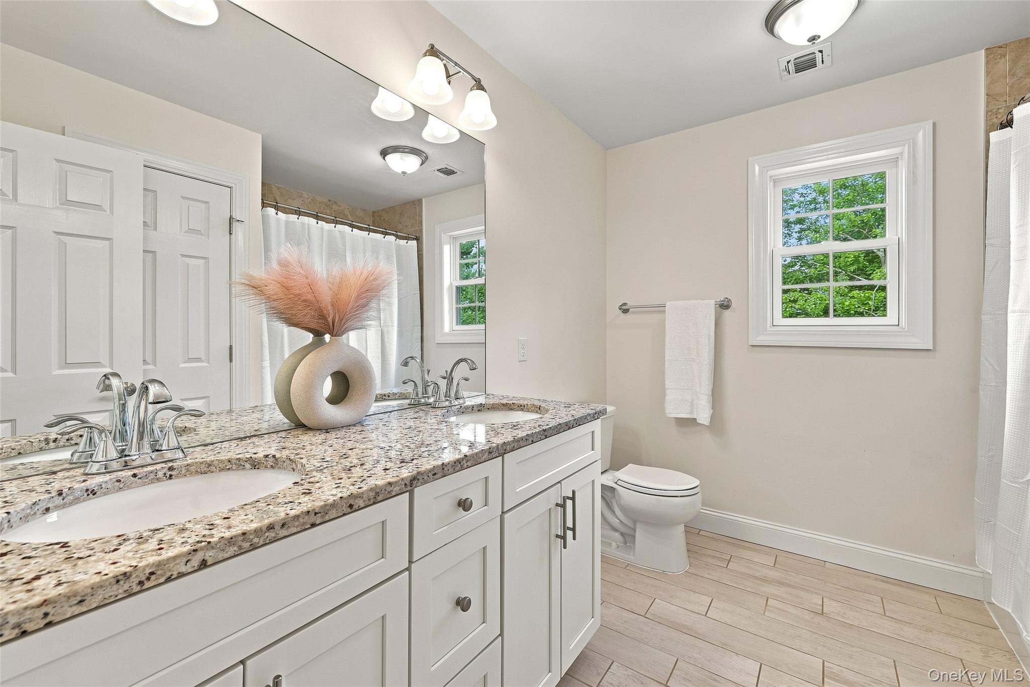 39 E Hill Road – For Sale photo 24