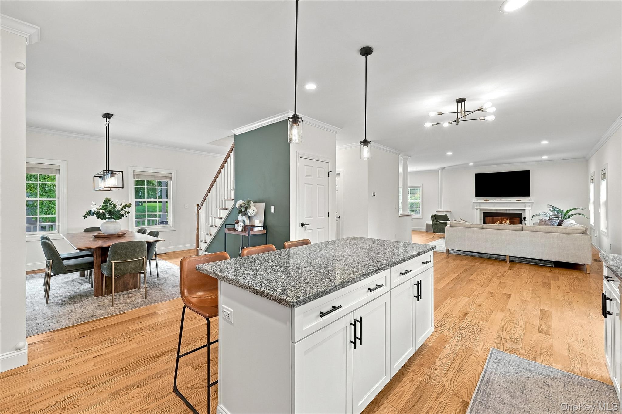 39 E Hill Road – For Sale photo 18