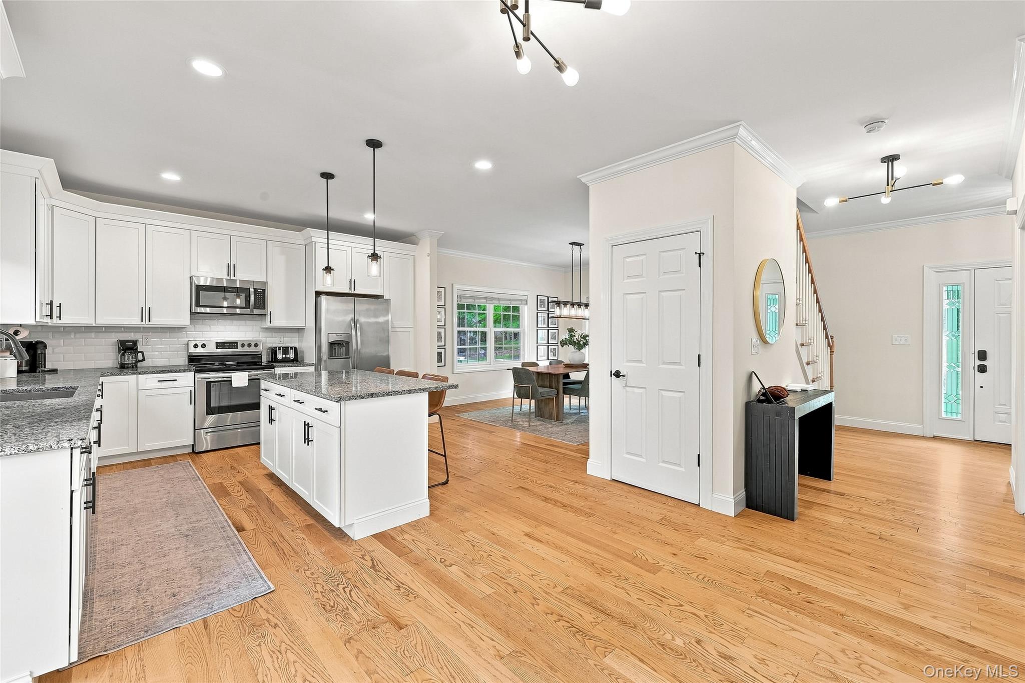 39 E Hill Road – For Sale photo 11