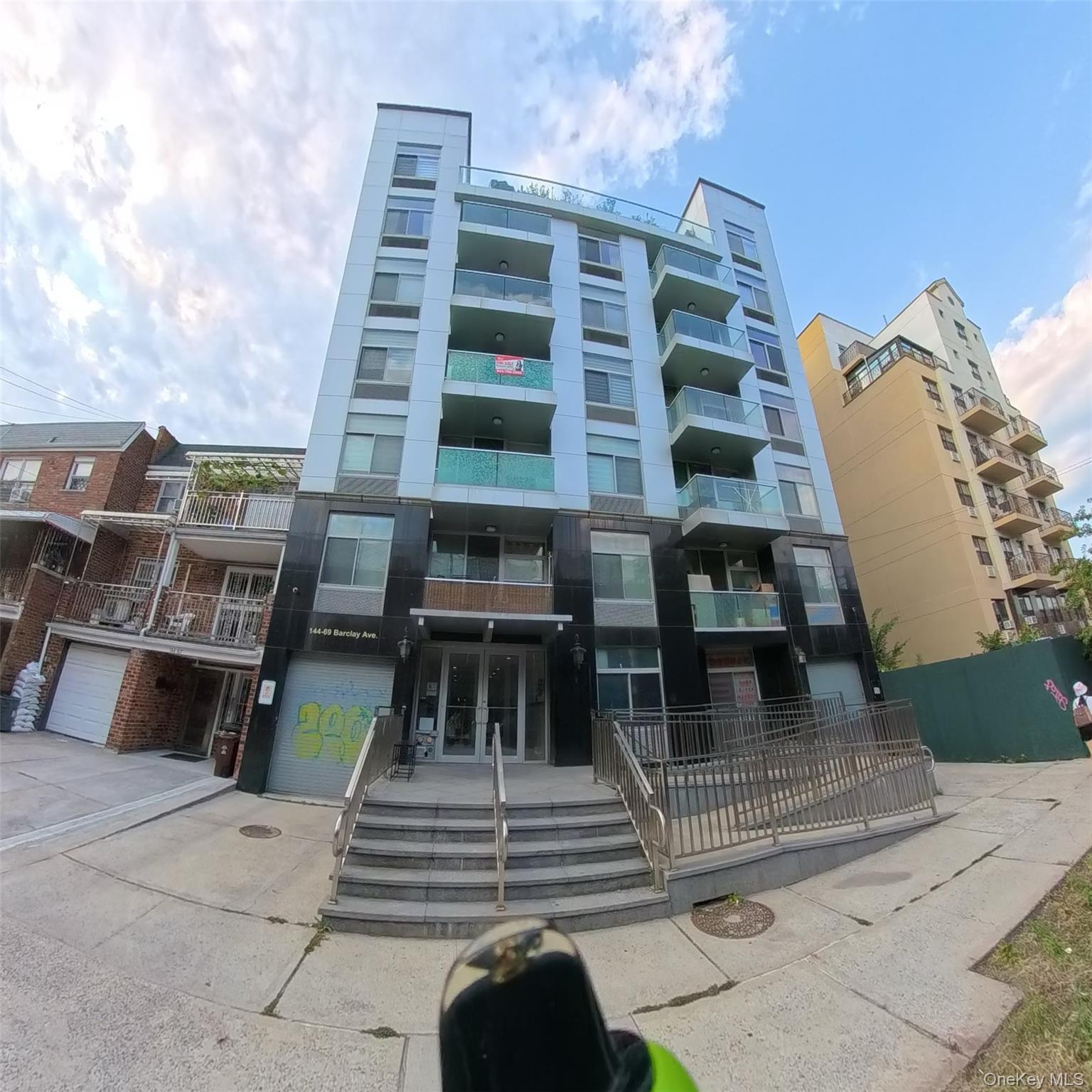 144-69 Barclay Avenue, Unit 3C