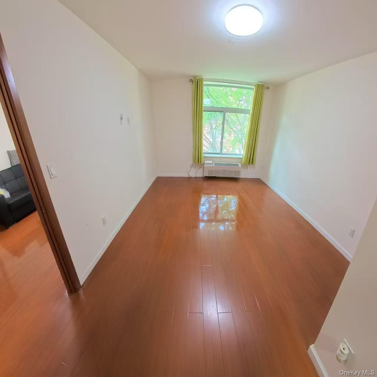 144-69 Barclay Avenue, Unit 3C photo 5