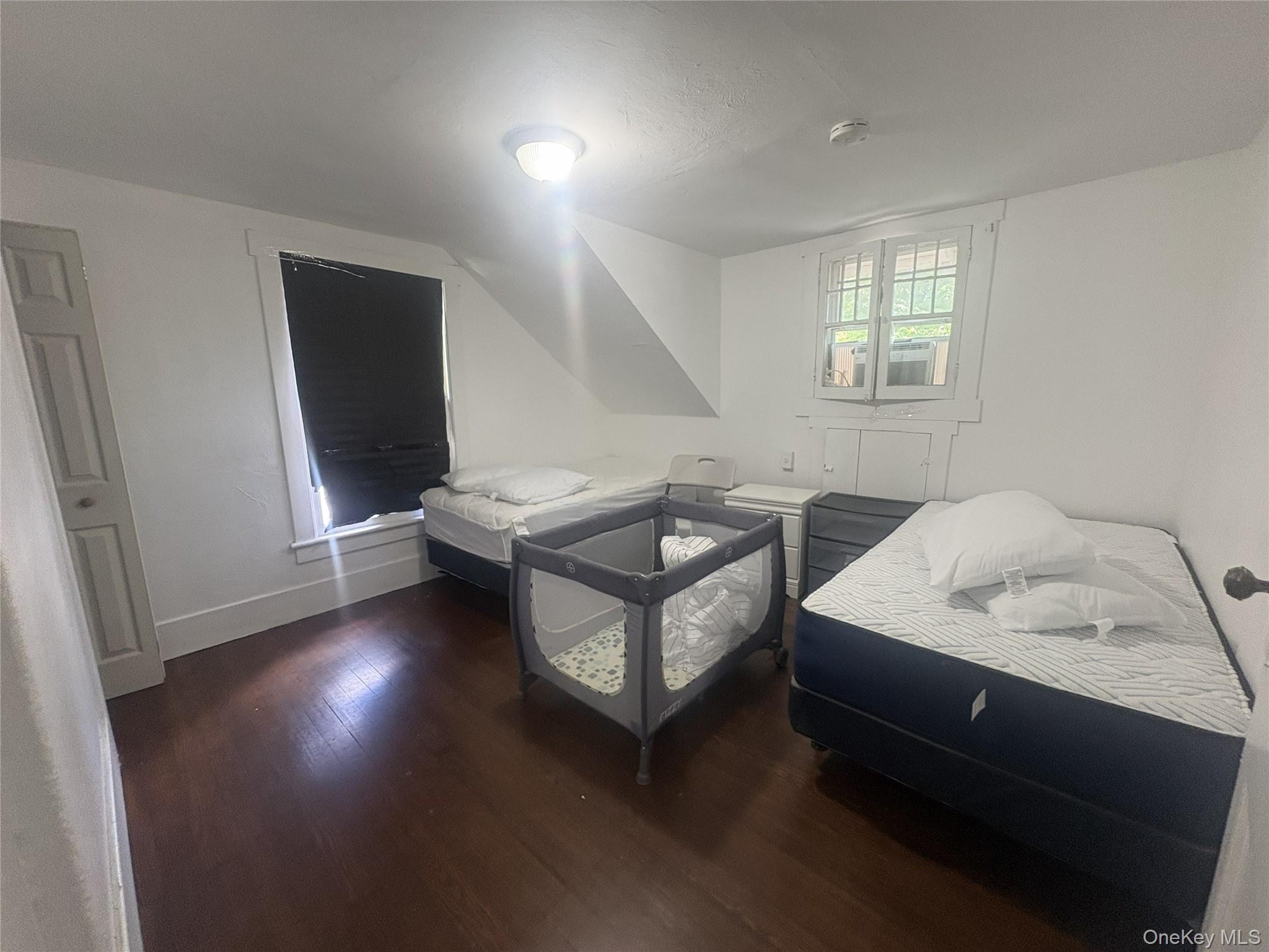 7 North Road – For Sale photo 12