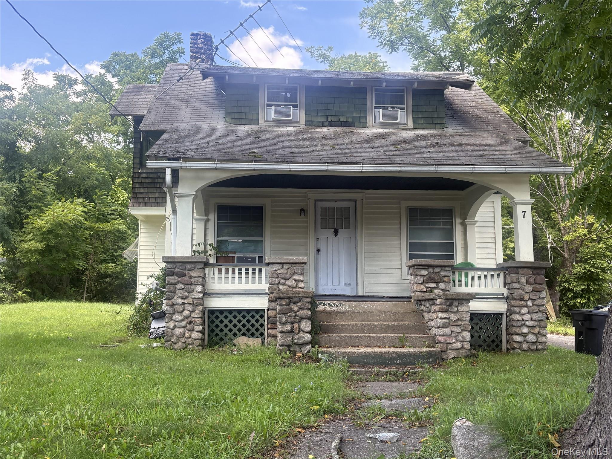 7 North Road – For Sale