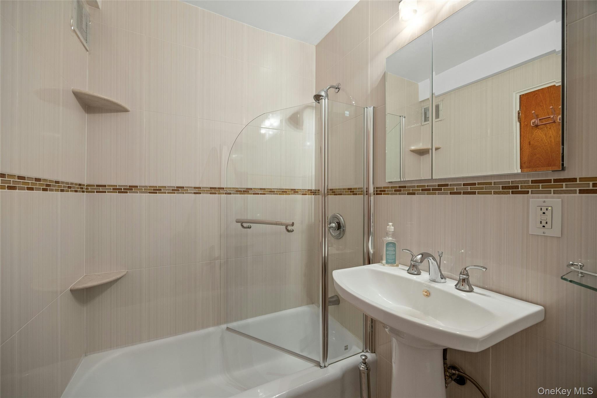 34-43 60th Street, Unit 2F photo 19