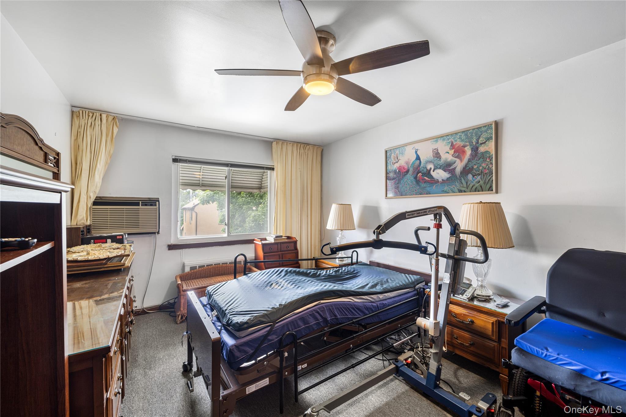 4045 A Wilder Avenue – For Sale photo 3