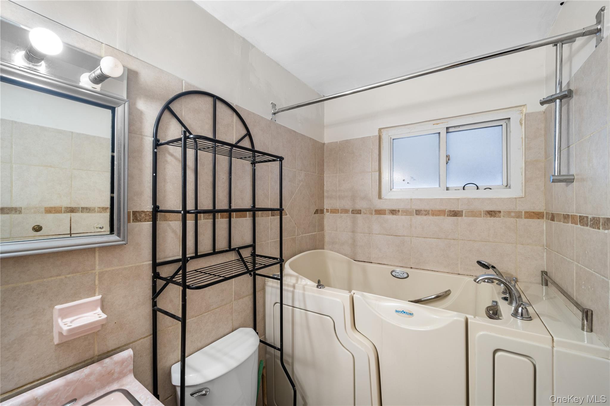 4045 A Wilder Avenue – For Sale photo 7