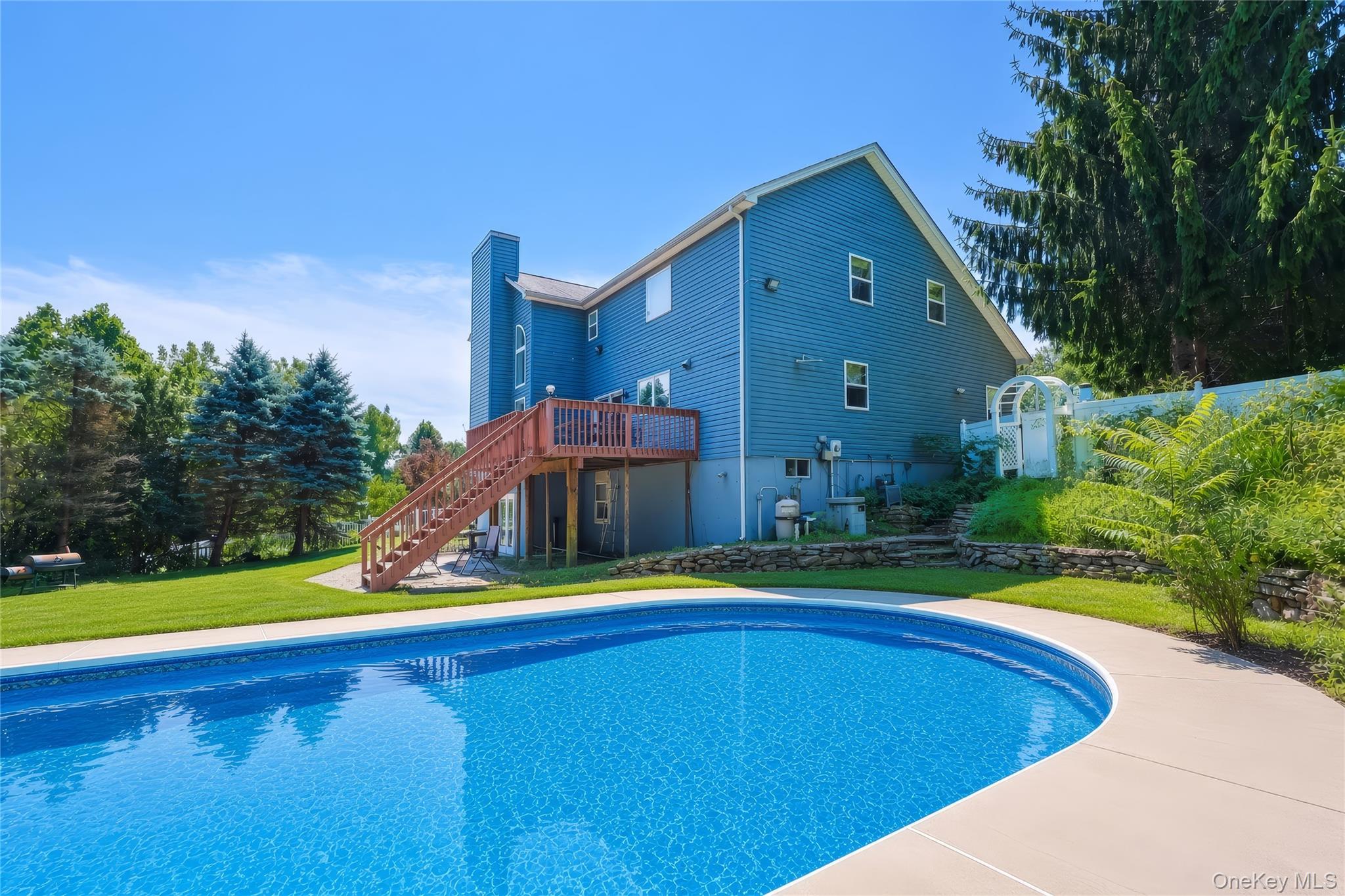 1010 Pine View – For Sale photo 21