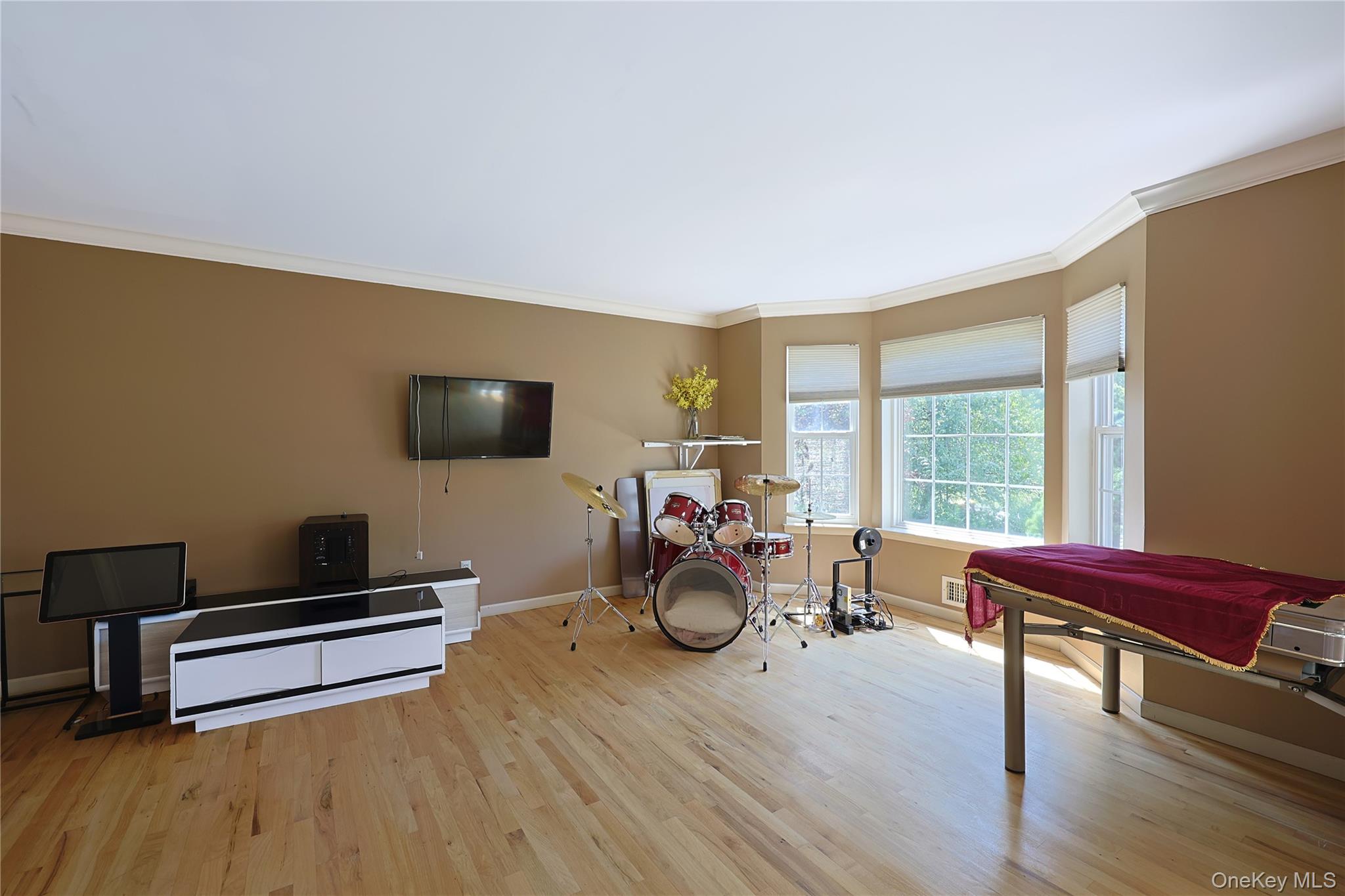 1010 Pine View – For Sale photo 18