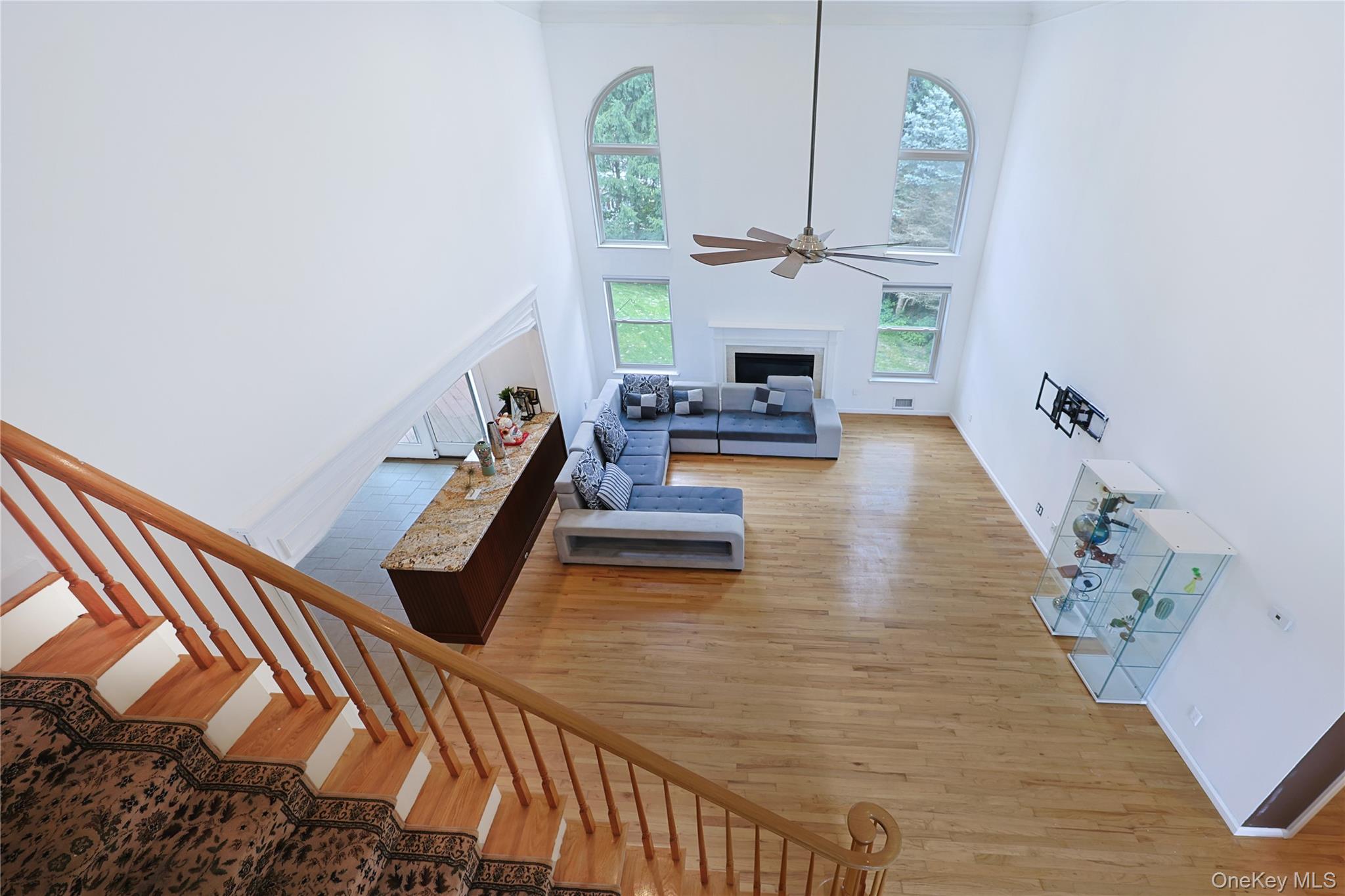 1010 Pine View – For Sale photo 33