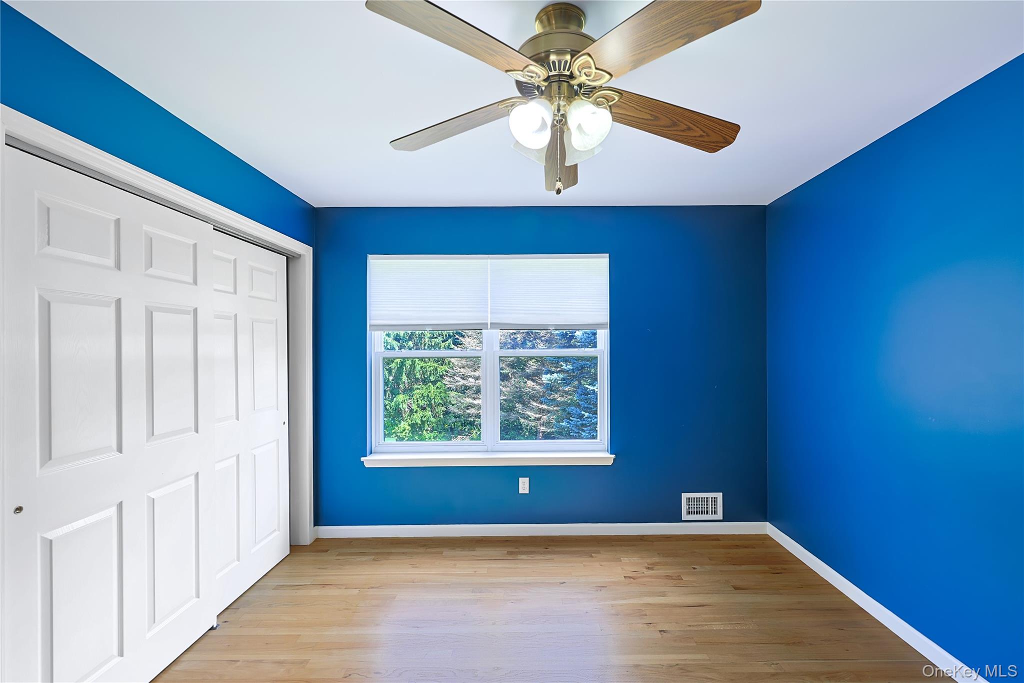 1010 Pine View – For Sale photo 4