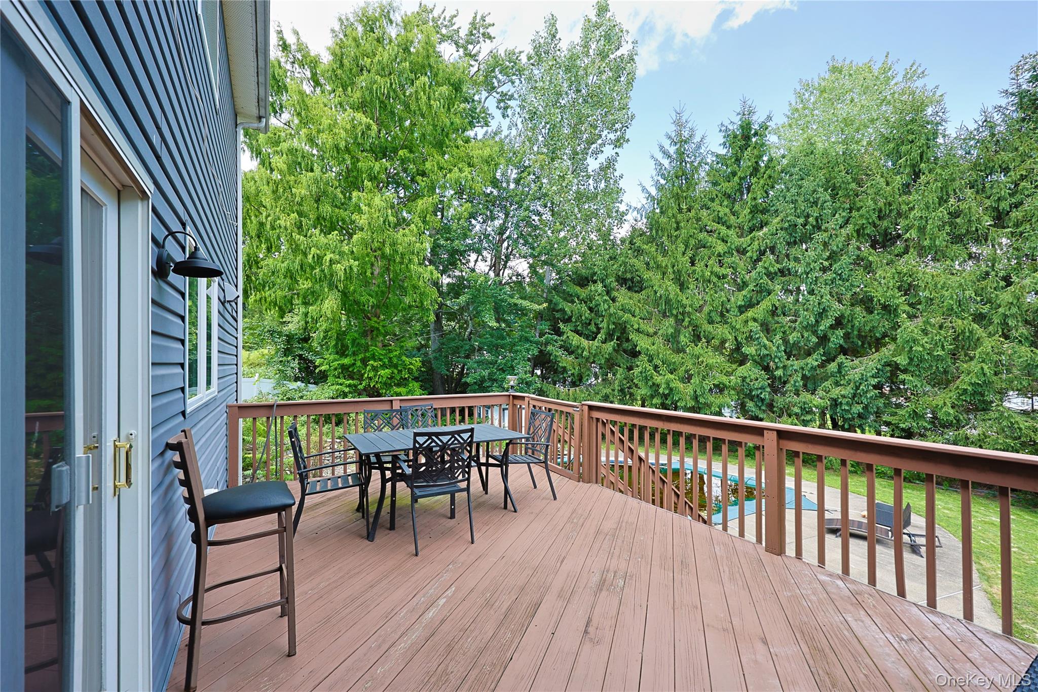1010 Pine View – For Sale photo 38