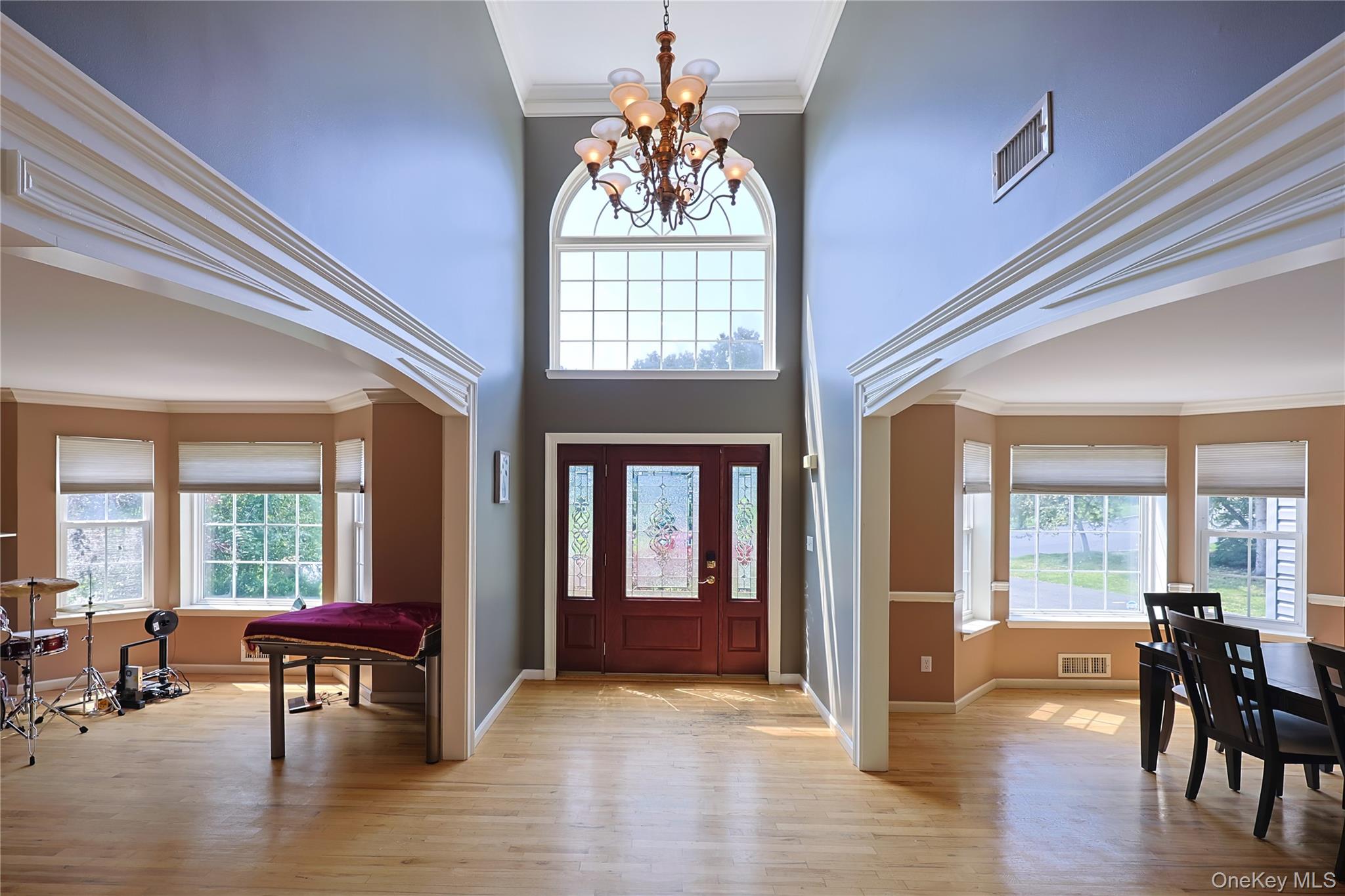 1010 Pine View – For Sale
