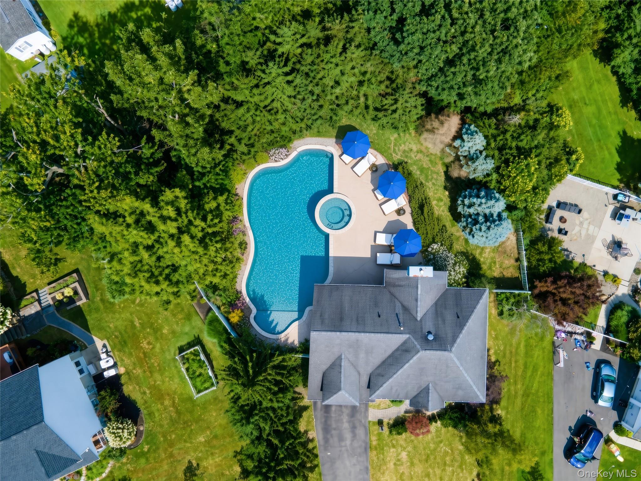 1010 Pine View – For Sale photo 20