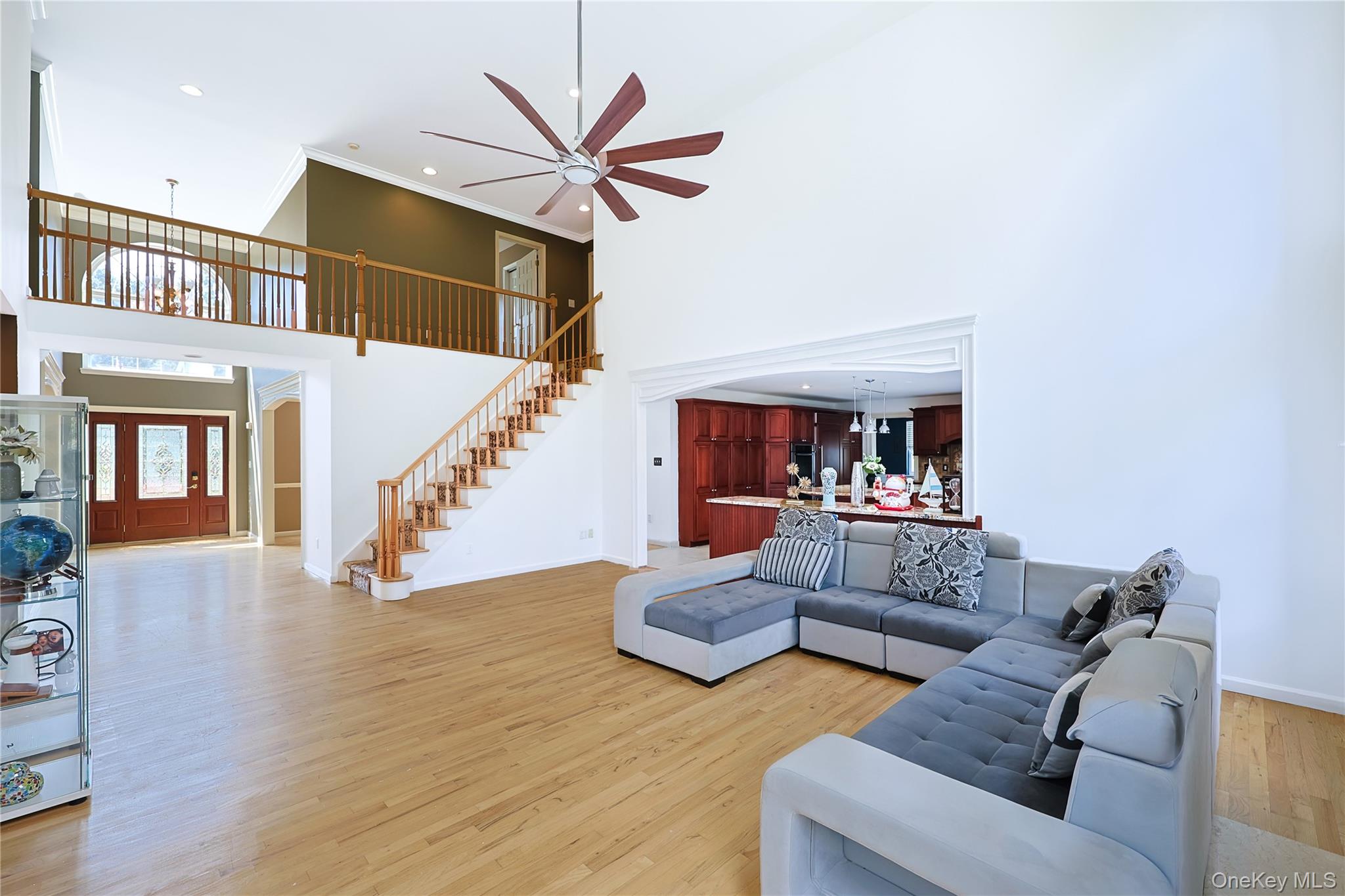 1010 Pine View – For Sale photo 8