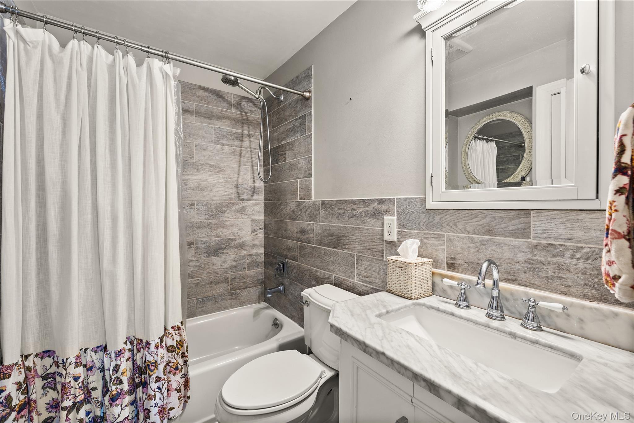 397 Buffalo Avenue – For Sale photo 10