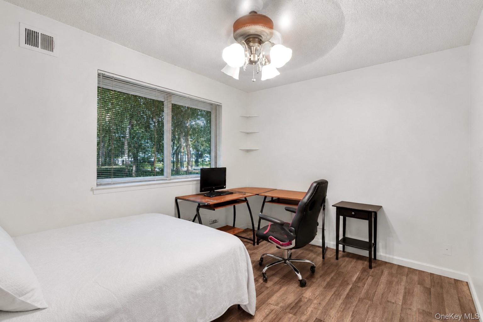 236 Springmeadow Drive, Unit I photo 11