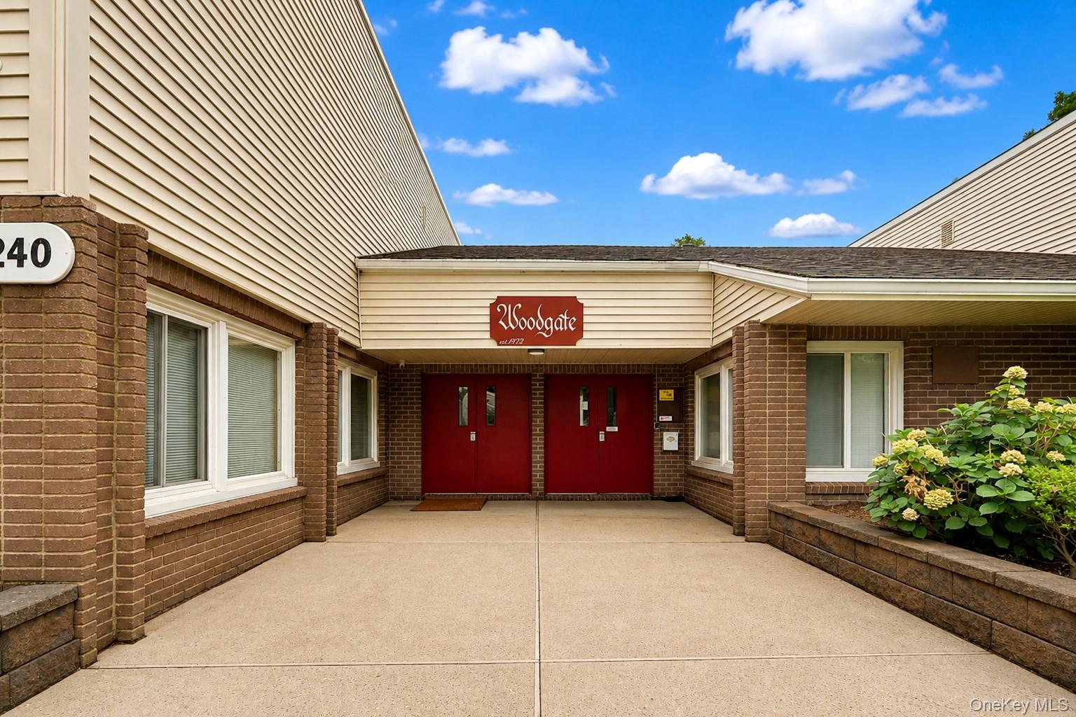 236 Springmeadow Drive, Unit I photo 15