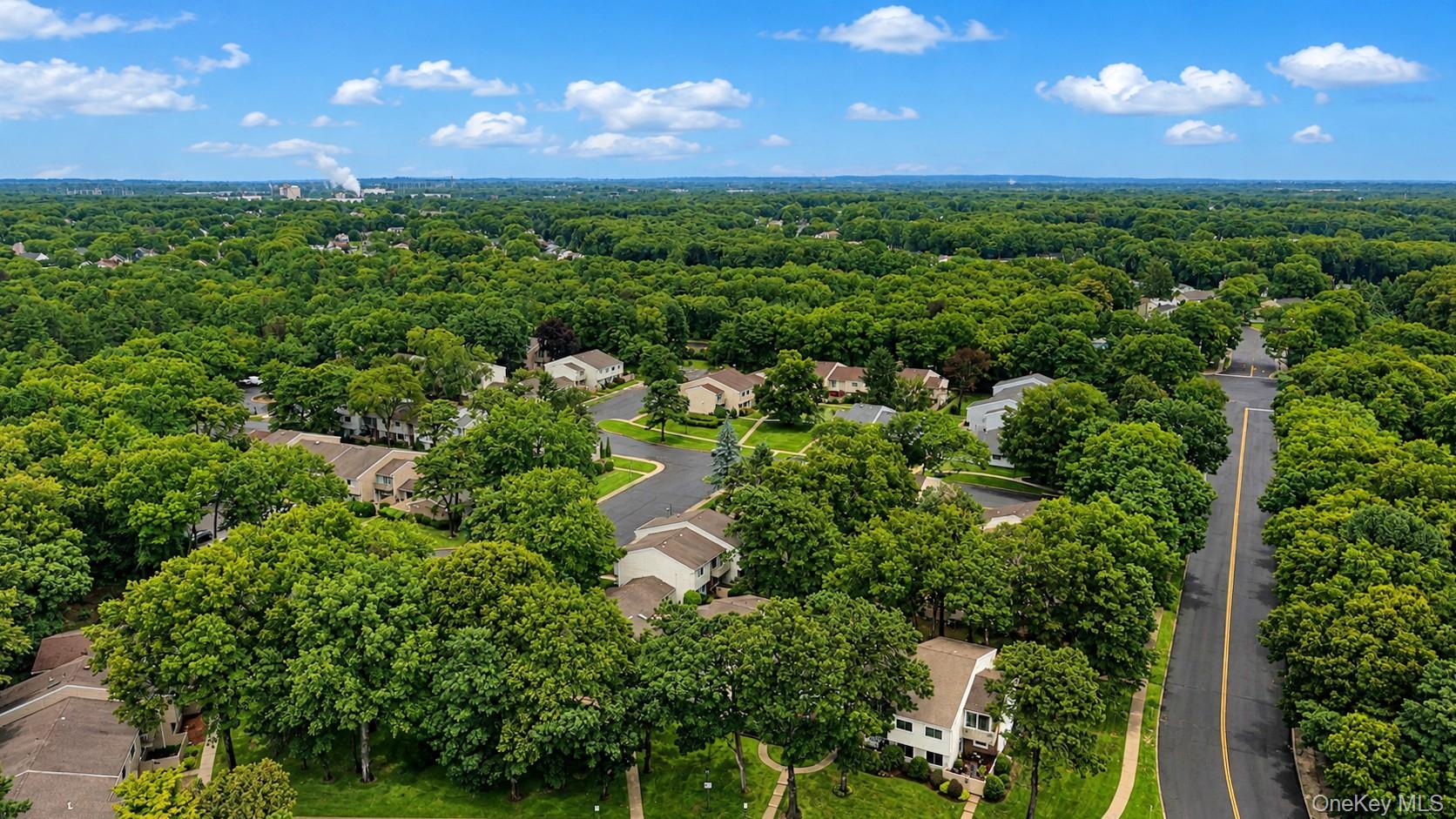 236 Springmeadow Drive, Unit I photo 18