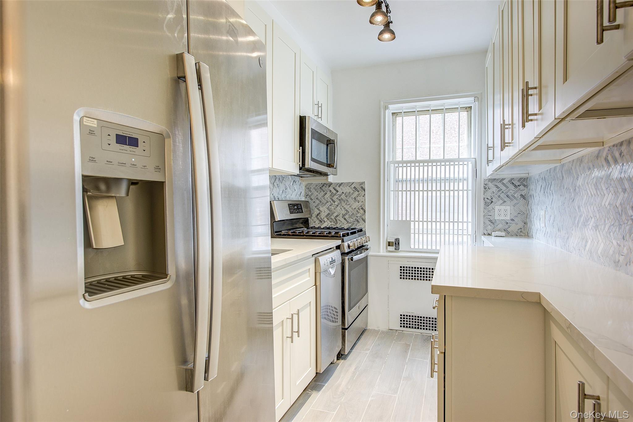 76-35 113th Street, Unit 6F photo 17