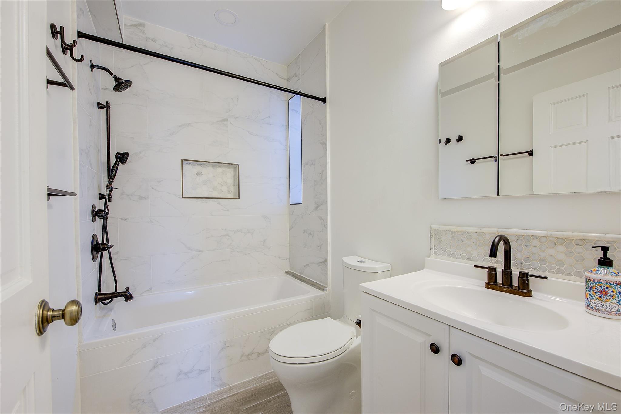 76-35 113th Street, Unit 6F photo 23