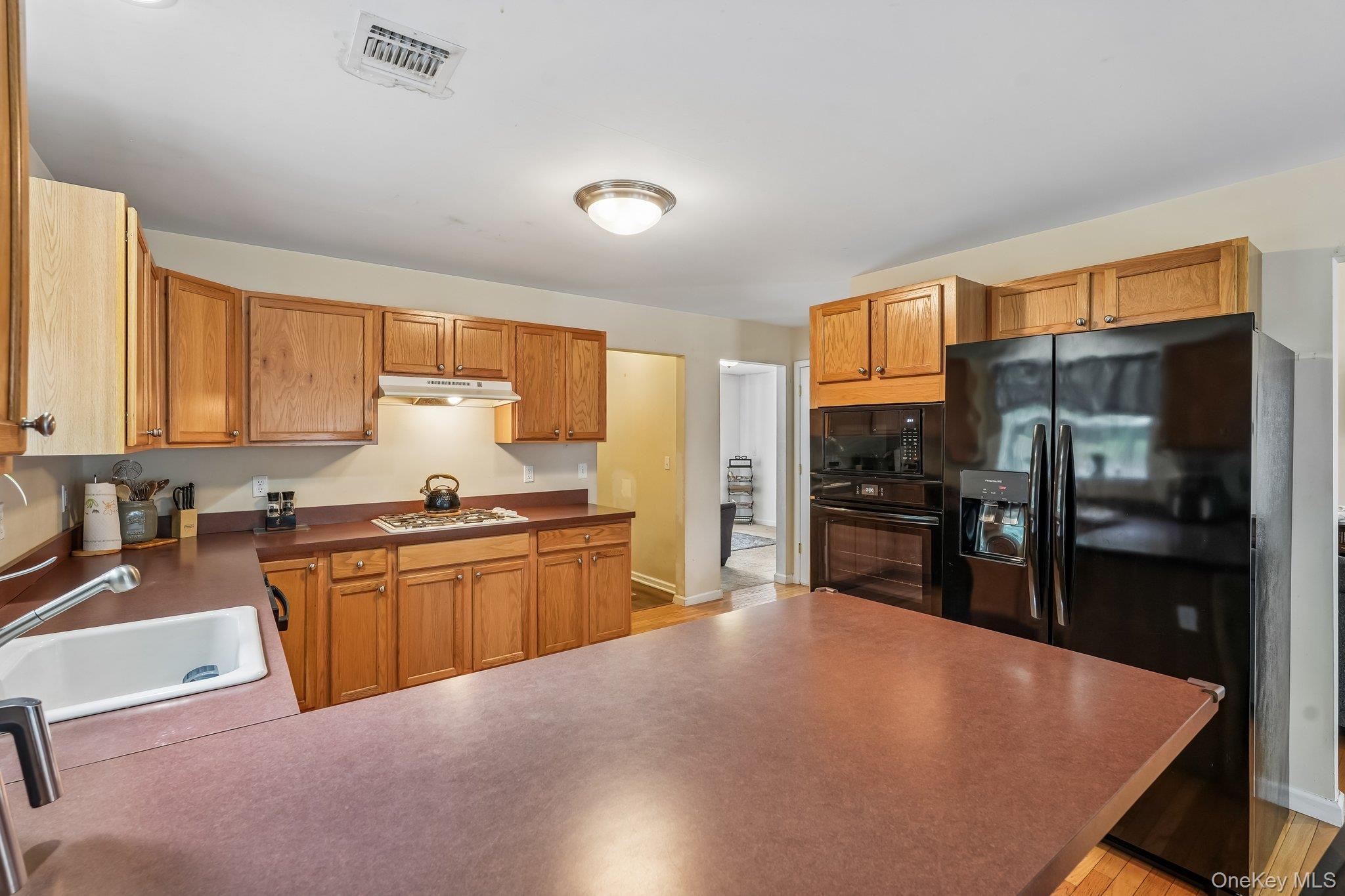 32 Maiden Lane – For Sale photo 24