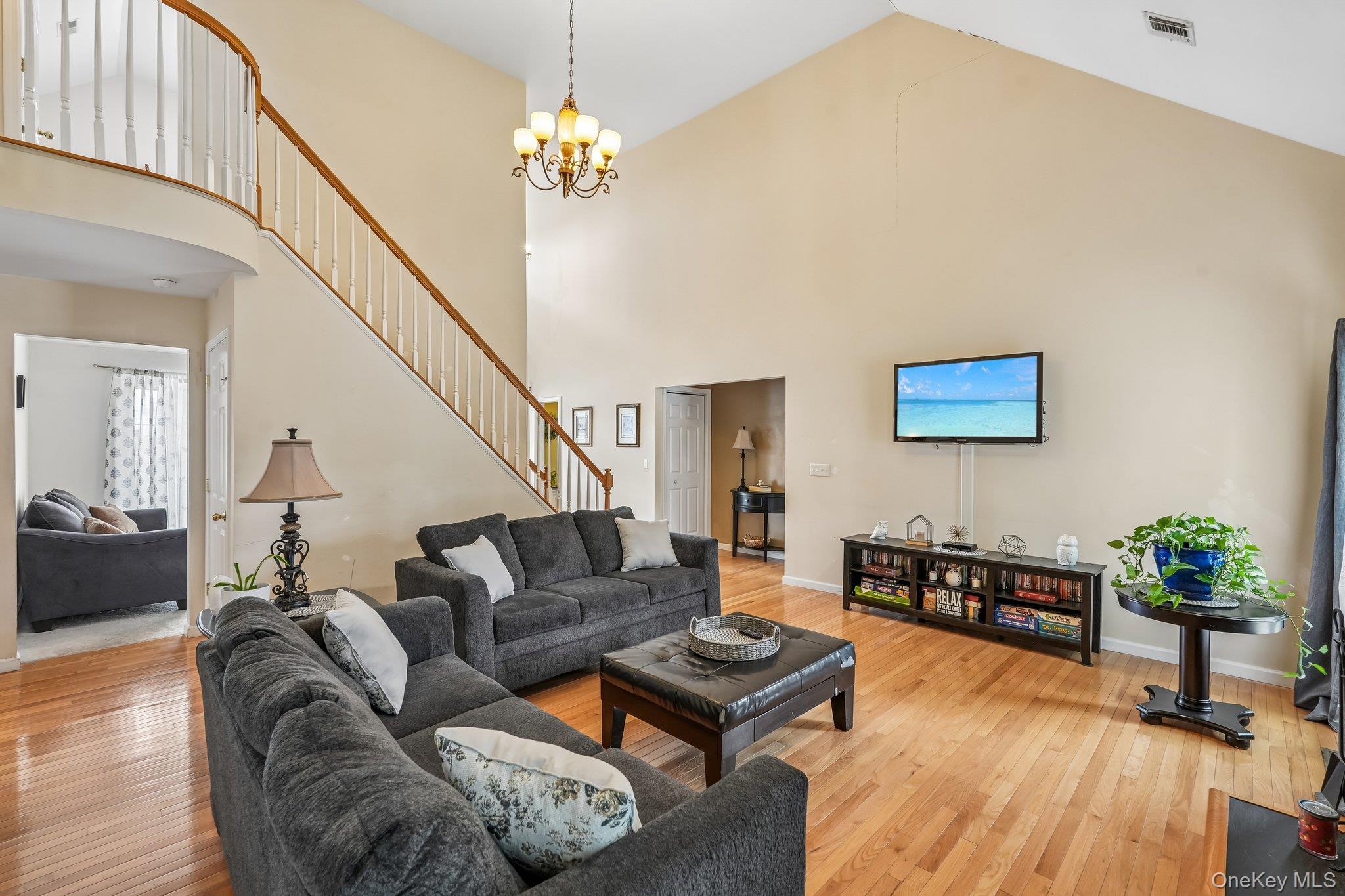 32 Maiden Lane – For Sale photo 12