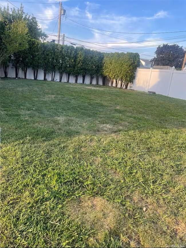 11 Ida Avenue – For Rent photo 13