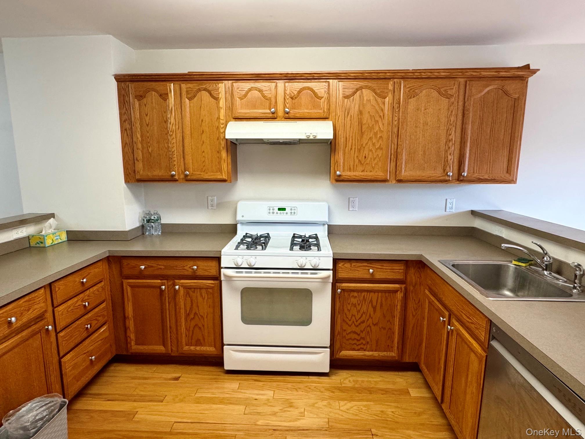 19 Putters Way, Unit 10 photo 9